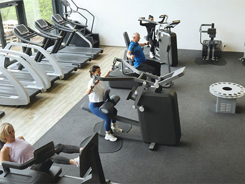 Drive technology for intelligent strength and rehabilitation training