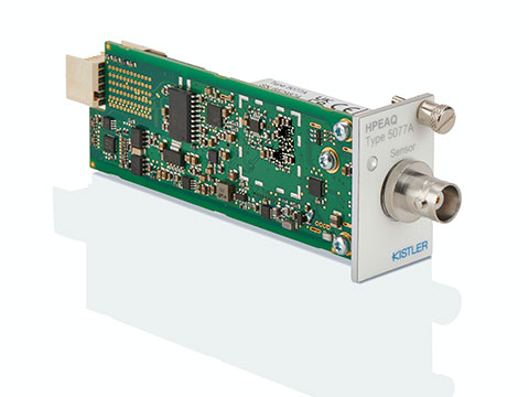 High-end multi-channel charge amplifier with integrated data acquisition
