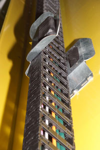 Energy Chain guide system for vertical movement eliminates need for troughs