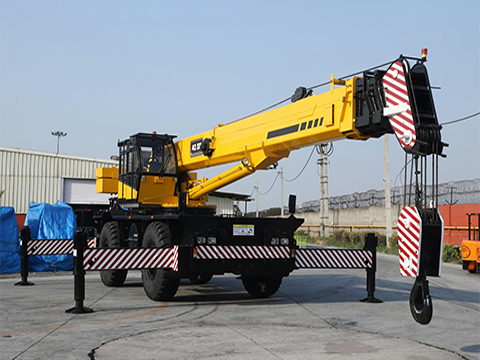 Inductive sensors enhance safety on mobile crane stabiliser systems