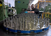 Attachment chain is solution for cider maker