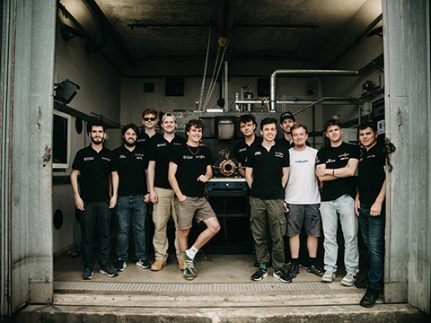 Accu helps student engineers to achieve lift off