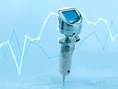 Ultra-compact sensor for optimum conductivity measurement