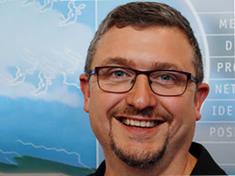 New speaker at Machine Building North - 5 minutes to a green light