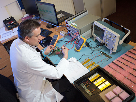 New infographic highlights key battery design considerations