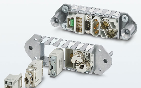 Reliable interface for the blind plugging of modular connections