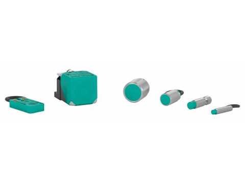 Distance sensor with IO-Link interface for precise measurement
