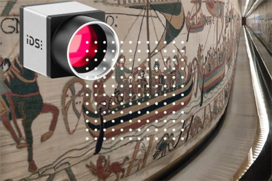 Vision system investigates environmental damage on historic textiles