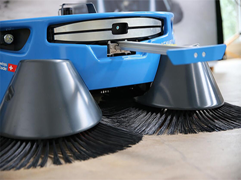Autonomous cleaning robot runs even cleaner with drylin linear bearings