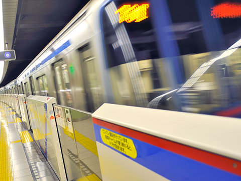 The hidden role of platform doors