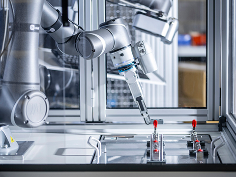 Live pick-and-pace demonstration at MachineBuilding.Live