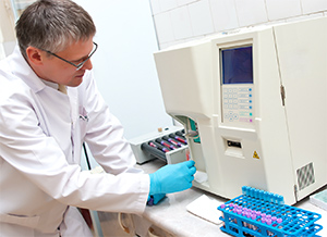 Motion in medical analysers