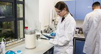 Reliance and Greiner collaborate to develop cell culture plate manipulator