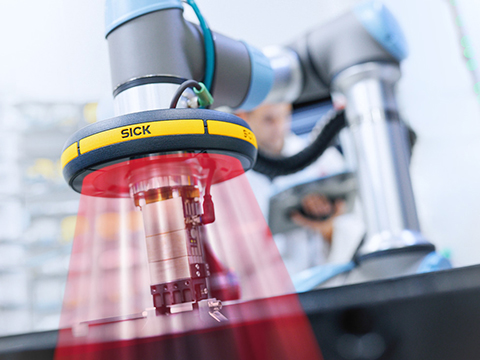 Distributors excited by new possibilities for human-robot collaboration