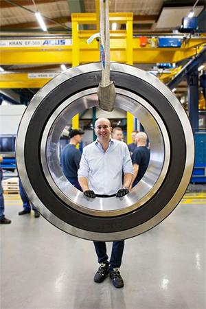 Test confirms reduce grease consumption in bearings in high-pressure grinding rolls
